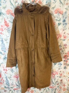 Vintage Women’s Brown Suede Hooded Coat with Fur Trim